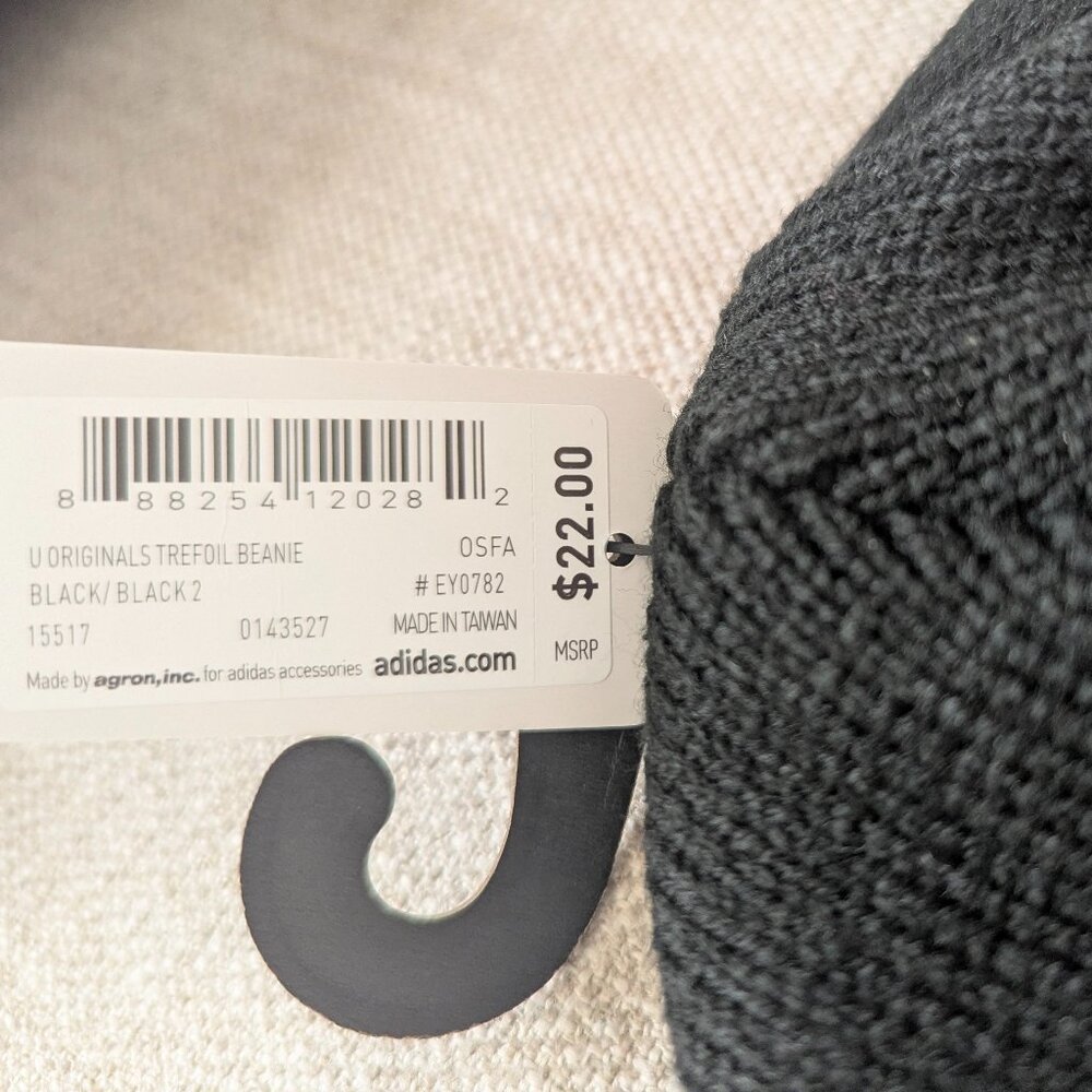 Adidas Originals Trefoil Beanie - Picture 2 of 8